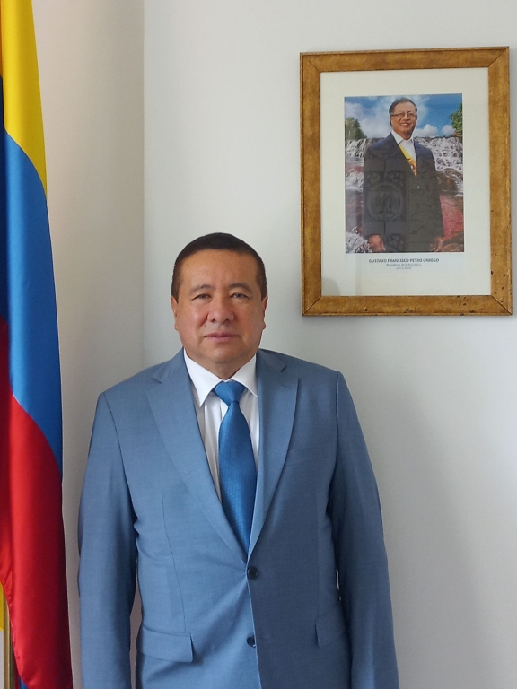 Embajador JOSE ANTONIO SOLARTE GOMEZ
