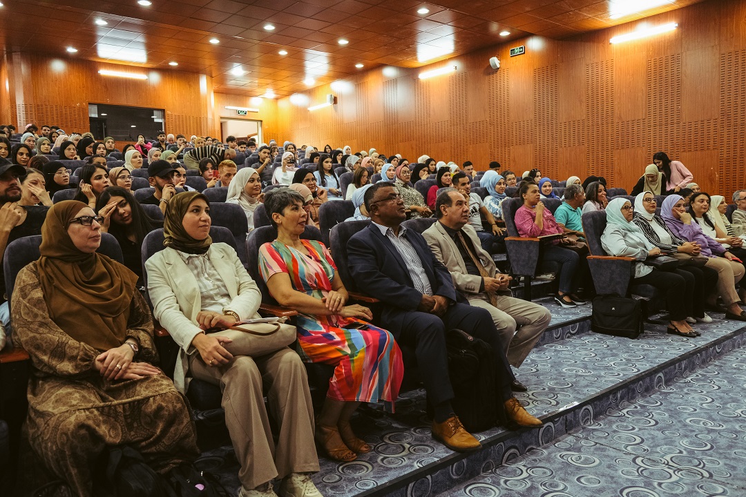 Participación del público en el conversatorio en la Universidad de Orán 2. Créditos: Abdeljalil Hassani