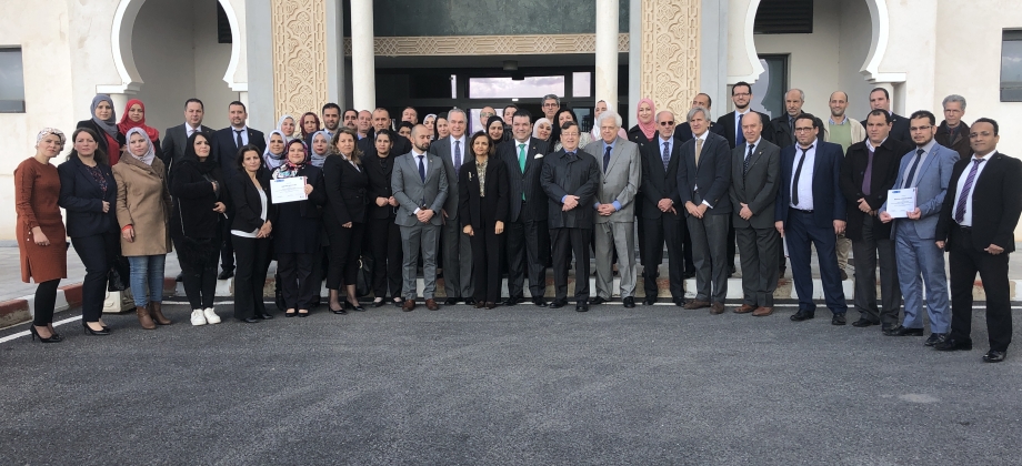 Clausura del primer curso de español en Argelia